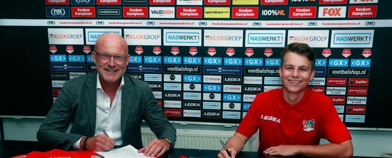 N.E.C. verlengt contract Dirk Proper