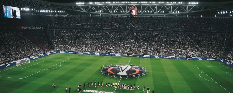 Juventus FC maatje te groot voor N.E.C. in Turijn   