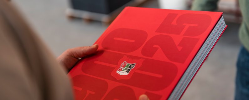 Laatste jubileumboeken razendsnel uitverkocht