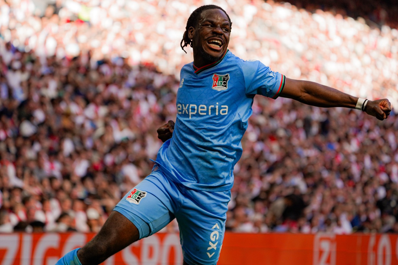 Kaartverkoopinformatie Ajax - N.E.C.